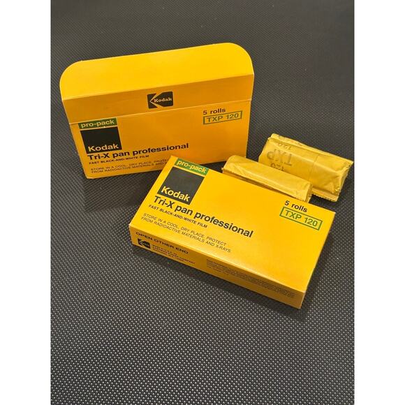 Kodak Tri-X Pan Professional TXP 120 Black & White Film Pack 5 Rolls Exp 1987 - Picture 1 of 6